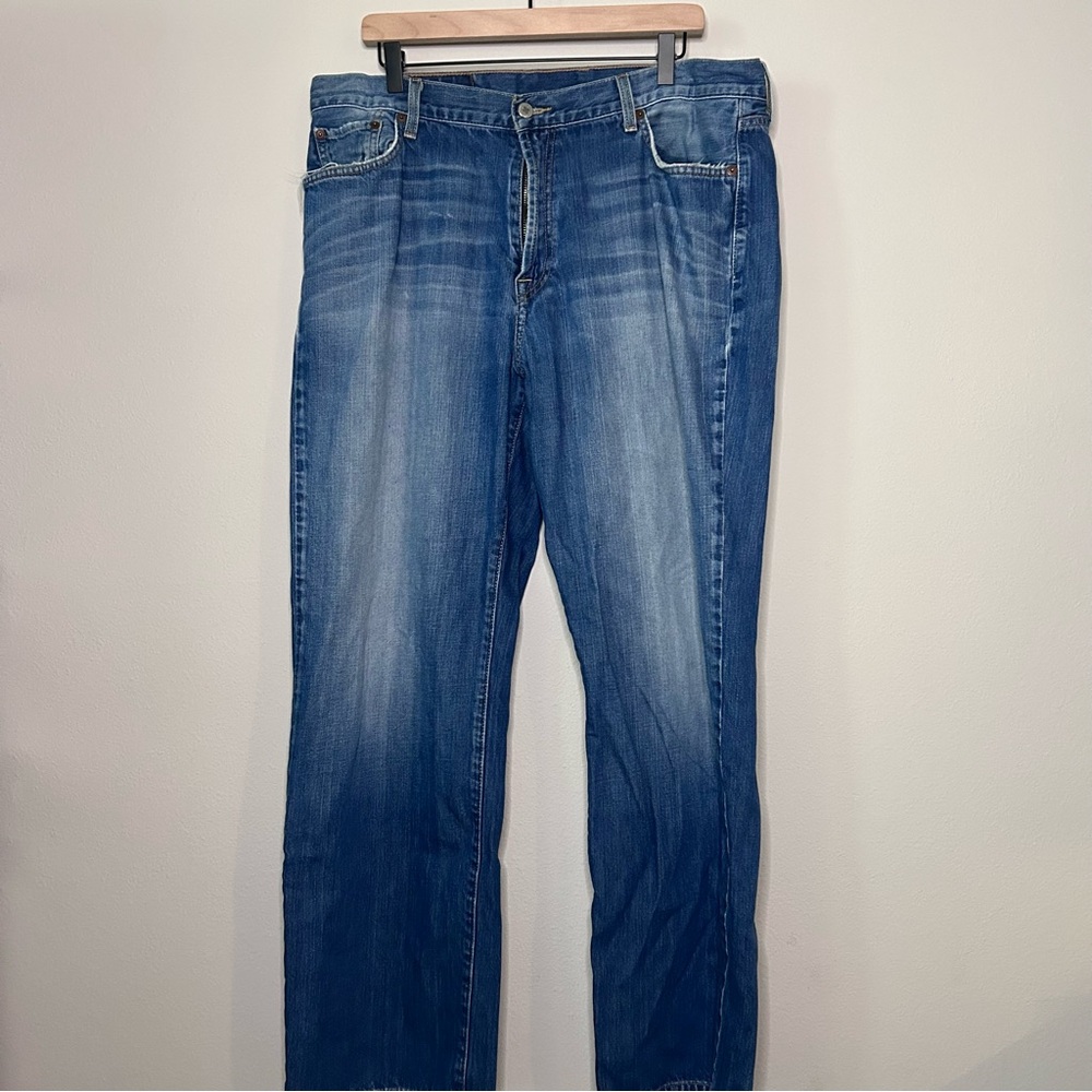 Lucky Brand Men's Washed Blue Straight Jeans